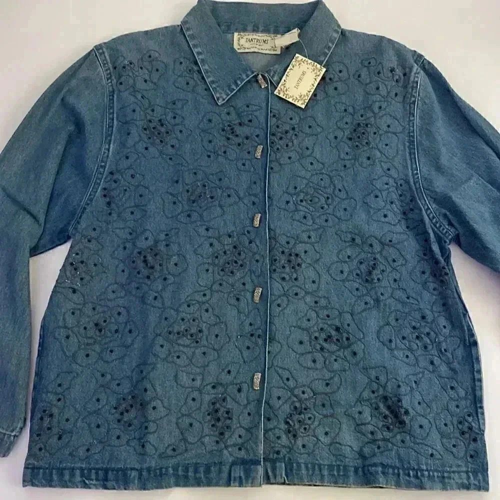 NWT Tantrums Button Down - Picture 2 of 8